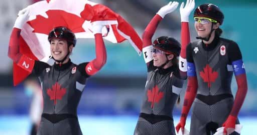 Kanada je v Pekingu osvojila prvo olimpijsko zlato v ekipnem zasledovanju v hitrem drsanju