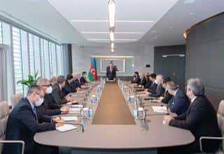 Azerbaigian - Presentato Rovnag Abdullayev allo staff del Ministero dell'Economia