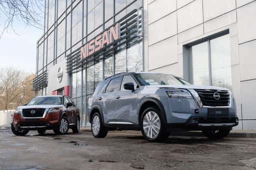 De verkoop van de nieuwe Nissan Pathfinder is gestart in Rusland