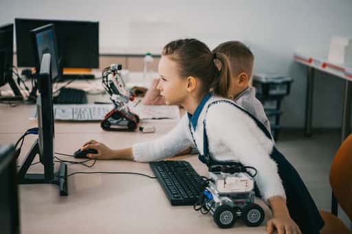 Numit costul cursului pentru a transforma un copil într-un specialist IT