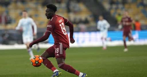 Canada - La star canadese del calcio Alphonso Davies è sulla strada del recupero, secondo il Bayern Monaco