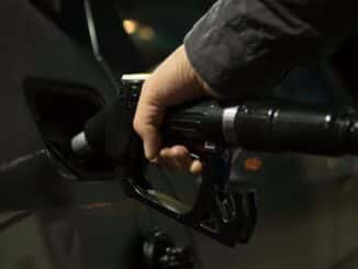 Ceny paliw w Wielkiej Brytanii osiągnęły nowe maksima w związku z kryzysem kosztów utrzymania