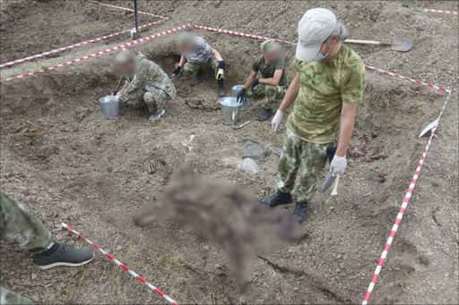 Kiew baut Politik auf den Knochen auf. Untersuchungsausschuss eröffnete einen Fall wegen Massengräbern von Einwohnern des Donbass