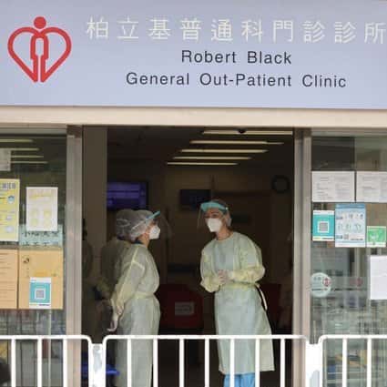 7 hongkonských kliník sa otvára, pretože tisíce pacientov s Covid-19 uviazli doma