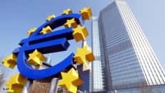 ECB: Trh s nehnuteľnosťami je „kľúčovou zraniteľnosťou“ bánk v eurozóne