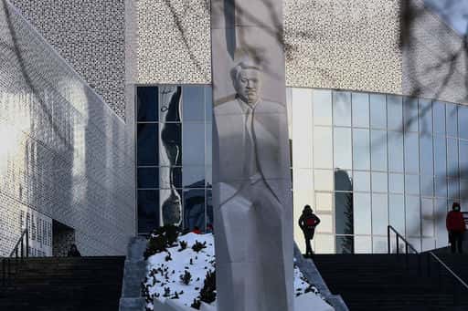 Het Jeltsin Center beoordeelde de kansen om de straf over te dragen aan de bewaker die de foto verpestte