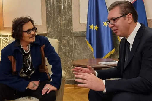 Srbský prezident Vučić odovzdal Johnnymu Deppovi medailu