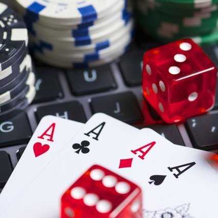 Hong Kong social media influencer aangehouden voor illegaal gokken, het promoten van bookmaking