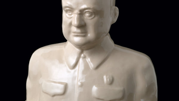 De structuur van Rosatom kocht bustes van Beria in fluwelen tassen