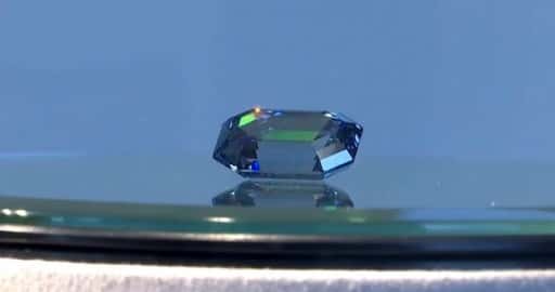 Найбільший і найцінніший блакитний діамант буде виставлений на аукціон Sotheby's в Гонконзі