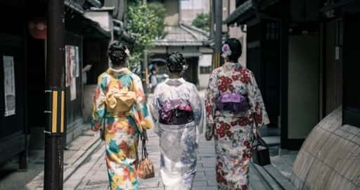 „Japan hat deine Vorfahren getötet“: Frau im Kimono in China aus Park verbannt