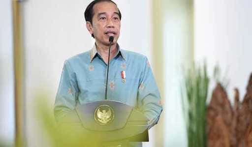 Jokowi, Semarang Regency Aşılama Başarısını Takdir Ediyor