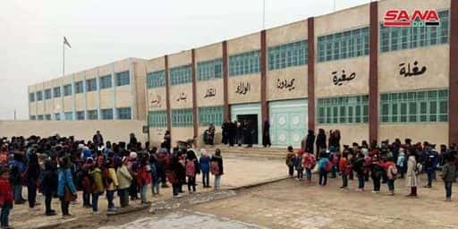 In de bevrijde gebieden van de provincie Raqqa gingen weer 337 studenten aan hun bureau zitten