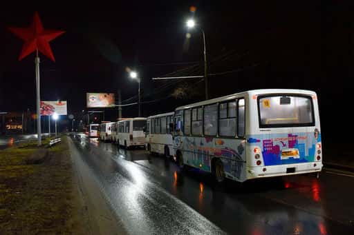Donbaslı qaçqınların olduğu ilk avtobuslar Rostov vilayətinə gəlib