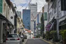 Singapur dviguje DDV in davke za bogate