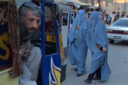 Som jag ser det | Afghanska kvinnor och flickor fortfarande fångade trots löften Åsikt | Kan Belt and...