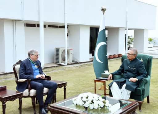 Президентът възлага Hilal-e-Pakistan на Бил Гейтс