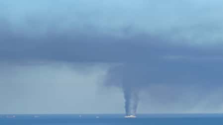 De veerboot vloog in brand in de Ionische Zee, er waren Bulgaren aan boord