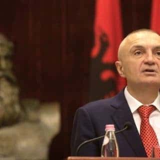 Balkanski polotok - Albanski predsednik zmagal v ustavni bitki za obstanek na funkciji