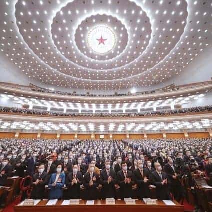 Los leales a Beijing en Hong Kong sopesan las opciones de asistir a reuniones políticas clave