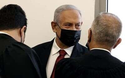 Israele - Gli avvocati di Netanyahu chiedono all'accusa di rivelare informazioni hackerate dal telefono dell'ex aiutante