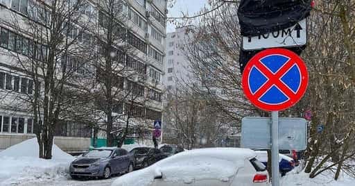 Moskva spustila pilotný projekt zákazu parkovania vo dvoroch