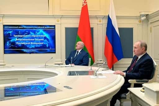 Poetin en Loekasjenko voltooiden de observatie van de loop van militaire oefeningen