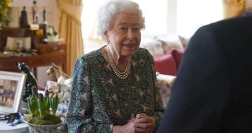 Kanada - Kráľovná Alžbeta má pozitívny test na COVID-19, má mierne príznaky