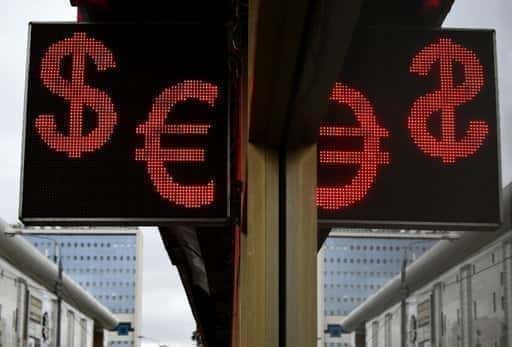Ryssland - Finansiären gav råd om att köpa valuta, med tanke på osäkerheten på marknaderna