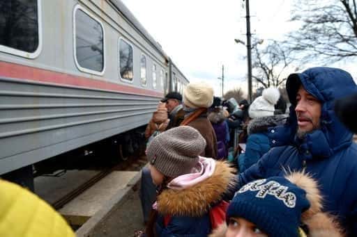 O Kremlin apreciou o trabalho do Ministério de Situações de Emergência no recebimento de refugiados do Donbass