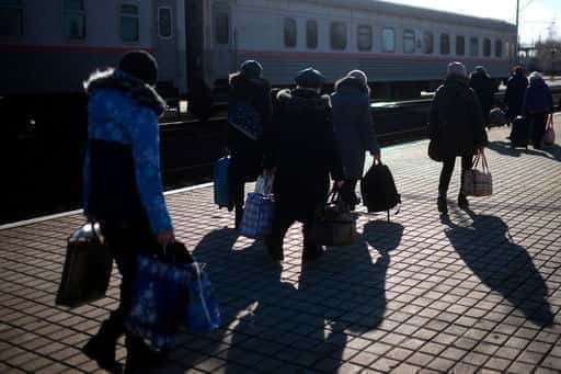 Około 8 tysięcy uchodźców z Donbasu opuściło obwód rostowski do innych regionów