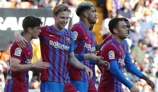 Barcelona je premagala Valencio, Aubameyang dosegel 2 gola premagala Leeds 4-2, MU stabilen na četrtem mestu v 88. minuti, Anthony Elanga prinaša MU 4-2 vodstvo pred Leedsom