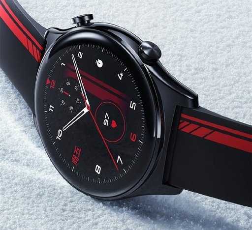 Presented smart watch GS 3 Moment of Glory Limited Edition