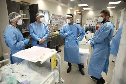 În Israel, 13 mii de cazuri de coronavirus pe zi, numărul deceselor a depășit 10 mii