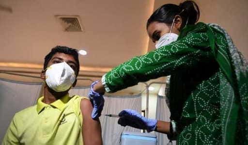 Indija odobrila tretje cepivo Covid-19 za najstnike