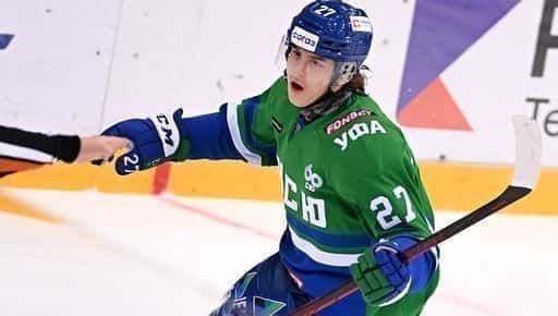 20-åriga hockeyspelaren Salavat Yulaev Amirov diagnostiserades med en hjärntumör