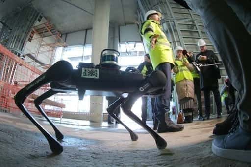 Russia - Medcluster in Skolkovo is being built with the help of a robotic dog