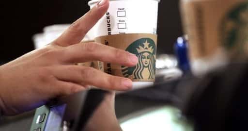 Kanada - Är du okej?: Starbucks barista skriver en hemlig lapp för att hjälpa tonårsflicka