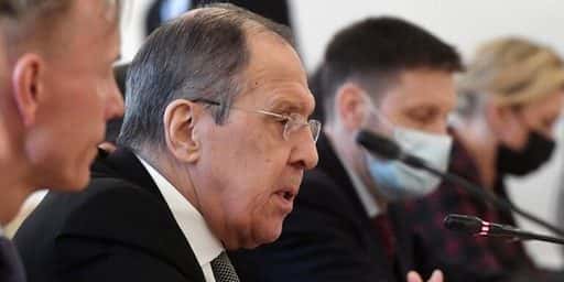 Lavrov: BMT bitərəf qalmalı və istənilən böhranı həll etmək üçün həll yolları tapmalıdır