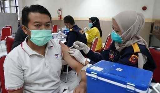 Pos Indonesien samarbetar med West Java Police och håller boostervaccinationer 70 % av bröstcancerpatienter som behandlas med tillstånd i avancerad stadium