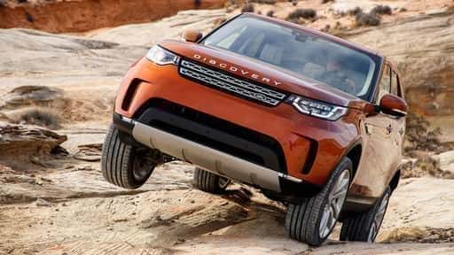 Jaguar Land Rover schort verzending van nieuwe auto's naar Rusland op