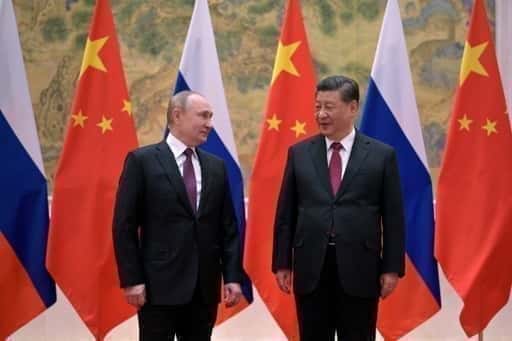 De Chinese Xi spreekt met Poetin; roept op tot 'onderhandeling' met Oekraïne