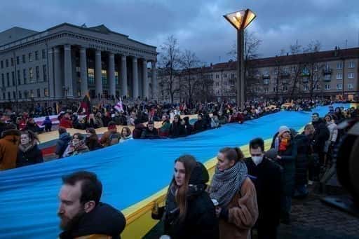Rysk diplomat misshandlad vid demonstrationer till stöd för Ukraina i Litauen