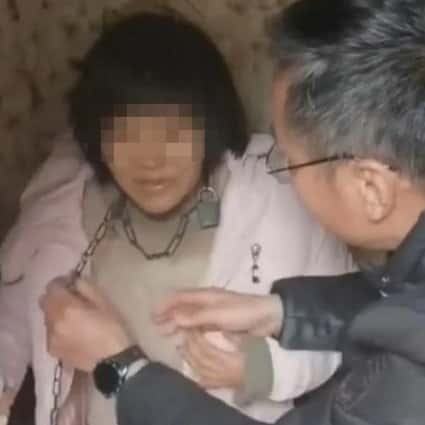 La última declaración de China sobre una mujer encadenada solo genera más preguntas