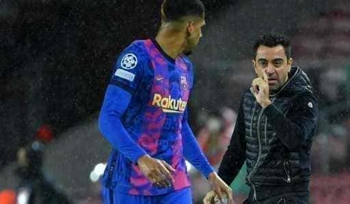 Barcelona qualifiziert sich für das Achtelfinale der Europa League, Xavi bittet die Spieler, sich nicht...