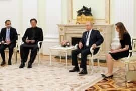 Pakistanský premiér Khan sa stretol s Putinom počas invázie na Ukrajinu