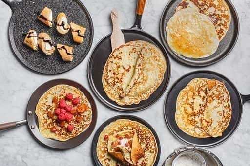 Överkok inte och rör inte: kockar delar hemligheterna med att göra pannkakor