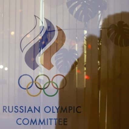 Es hora de castigar a los atletas rusos por la invasión de Ucrania, dicen los expertos