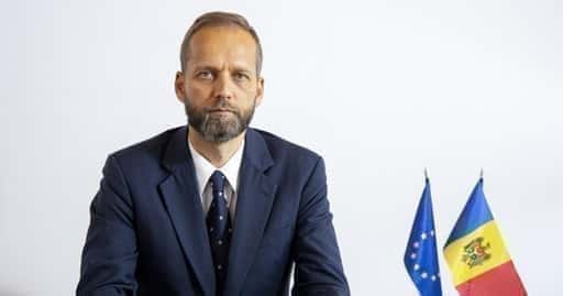 EU-ambassadeur Janis Mazeiks spreekt zijn bewondering uit voor de bevolking van Moldavië