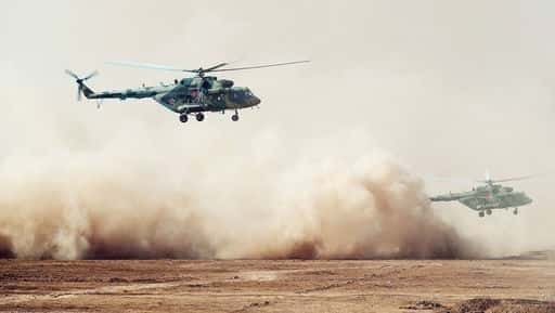 Müdafiə Nazirliyi hərbi karvanı helikopterlə müşayiət edən videonu yayıb